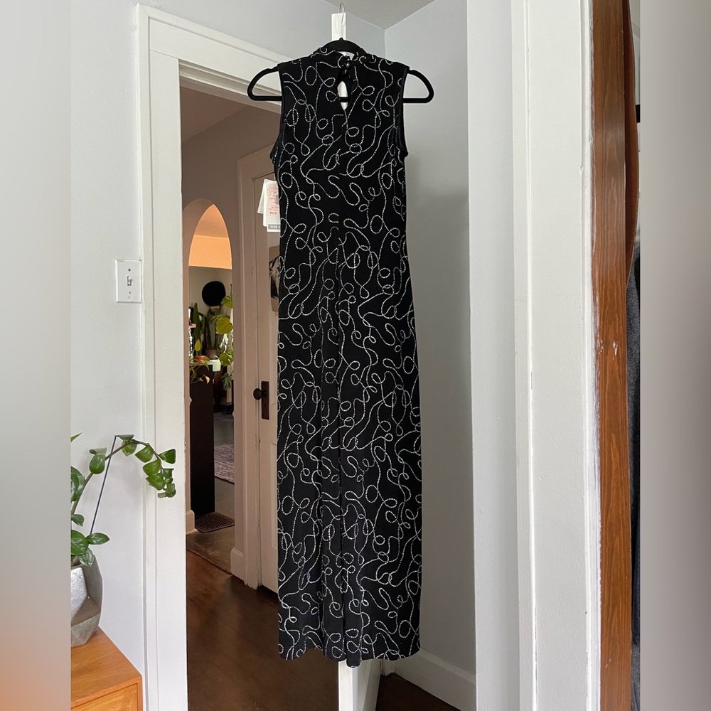 NWT Sleek Back Keyhole Front Rhinestone Sparkly Retro Dressbarn